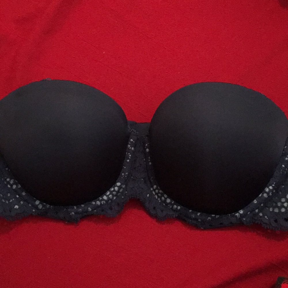 Victoria’s Secret blue strapless bra.